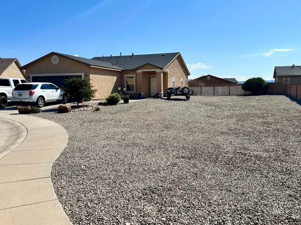 2904 Vanhorne Way SW, Albuquerque, NM 87121