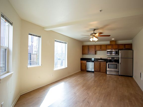 2nd image of 5607 E Burnside St APT 105