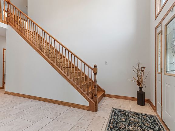 4th image of 14753 Margust Ln