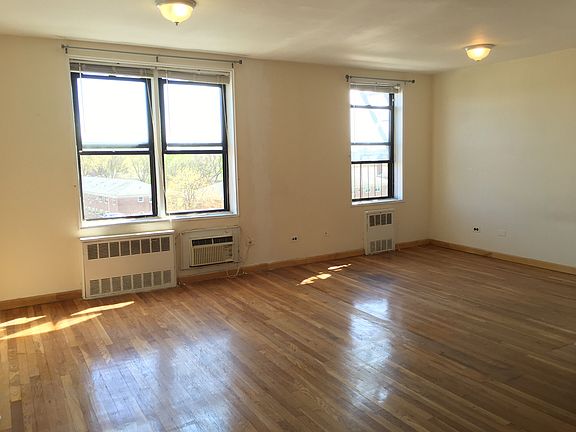 4th image of 15272 Melbourne Ave #2FL