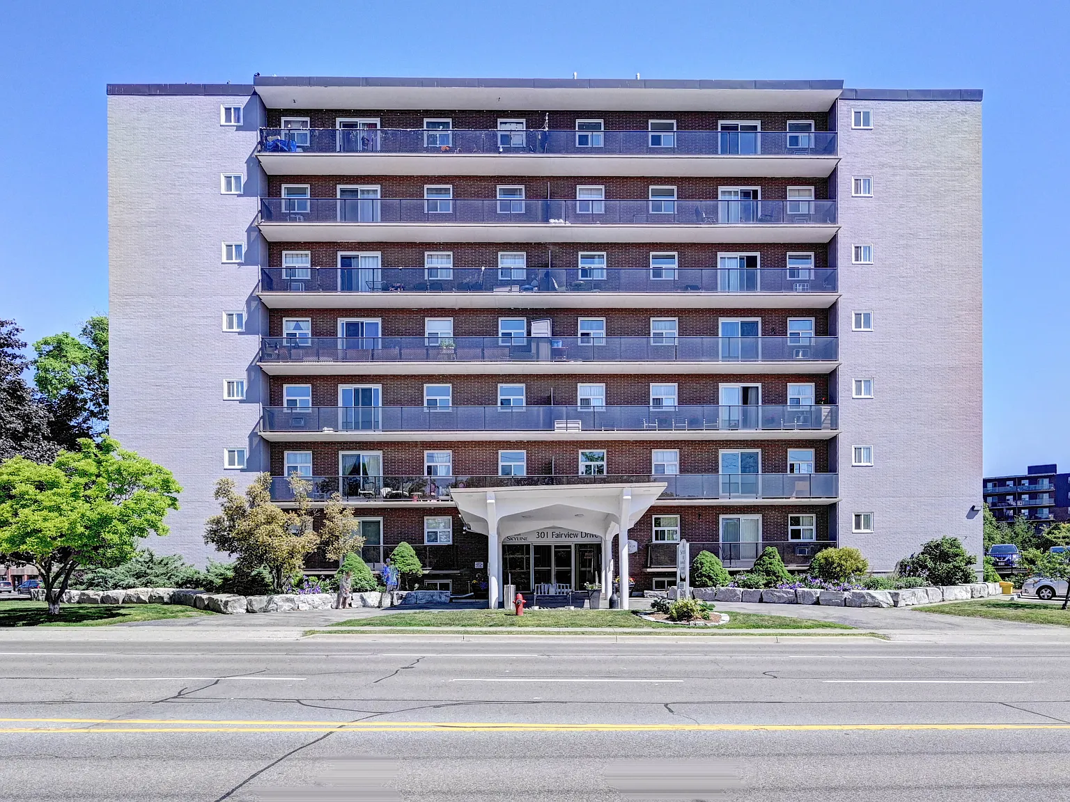 Cooper Tower Apartments — Photo 3