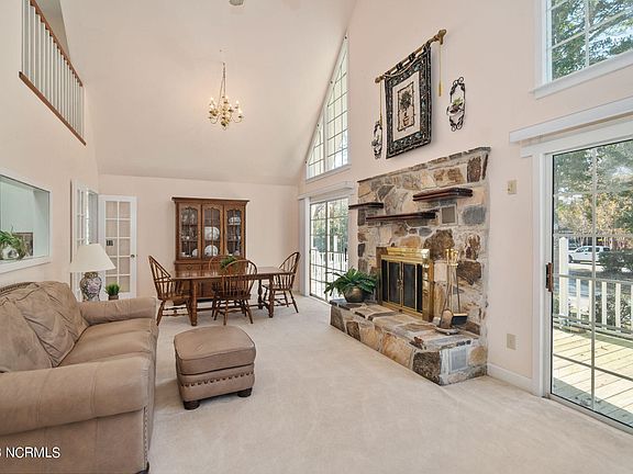 3rd image of 101 Taylor Lane