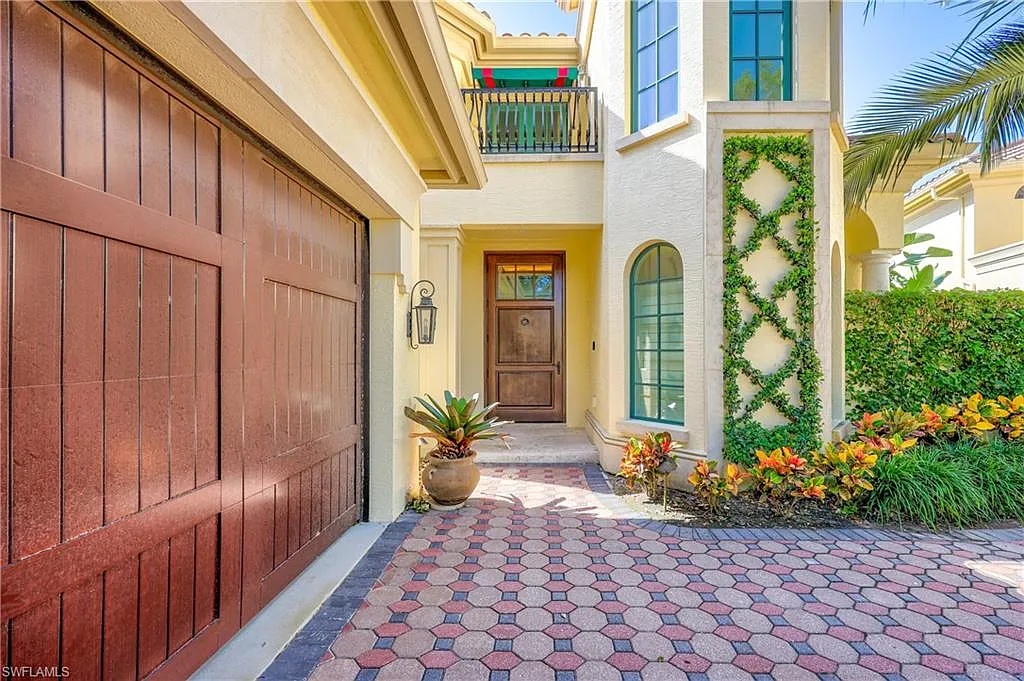 3 bed, 3.5 bath, 3605 sqft, $45,000 — Photo 3