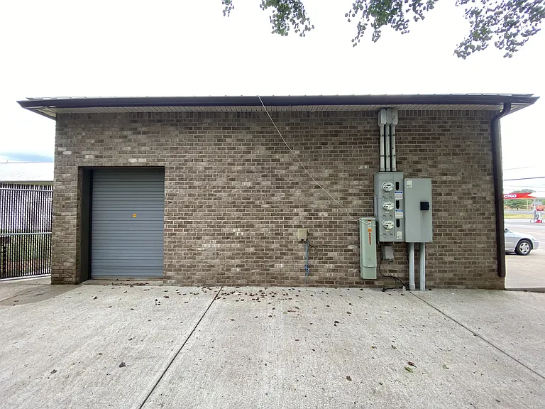 10364 Old Nashville Hwy #100 — Photo 4