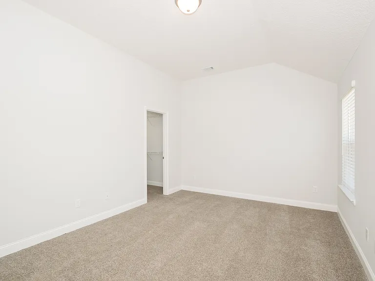 108 Sugarberry Cir — Photo 7