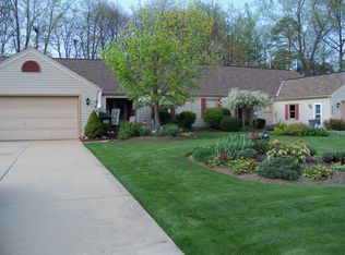562 Greenside Dr, Painesville, OH 44077