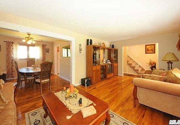 3rd image of 155 Bergen St