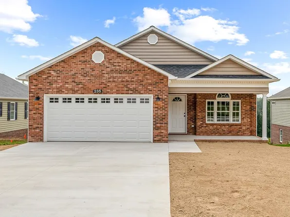 235 College Park Dr, Wytheville, VA 24382