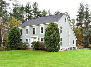 11 Robbins Farm Rd, Dunstable, MA 01827