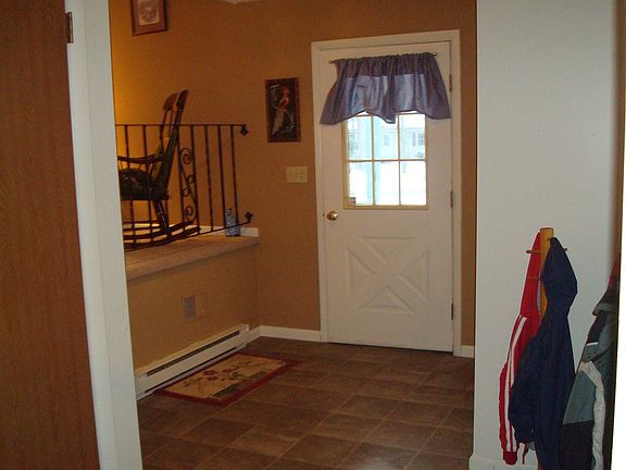 3rd image of 50 Wineberry Ln