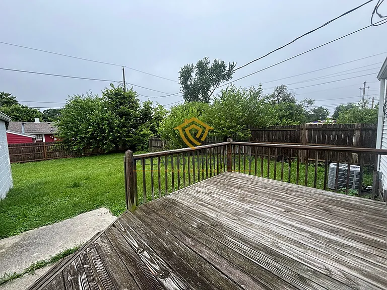 2224 S Keystone Ave — Photo 13