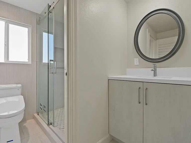4217 Mesa St — Photo 10