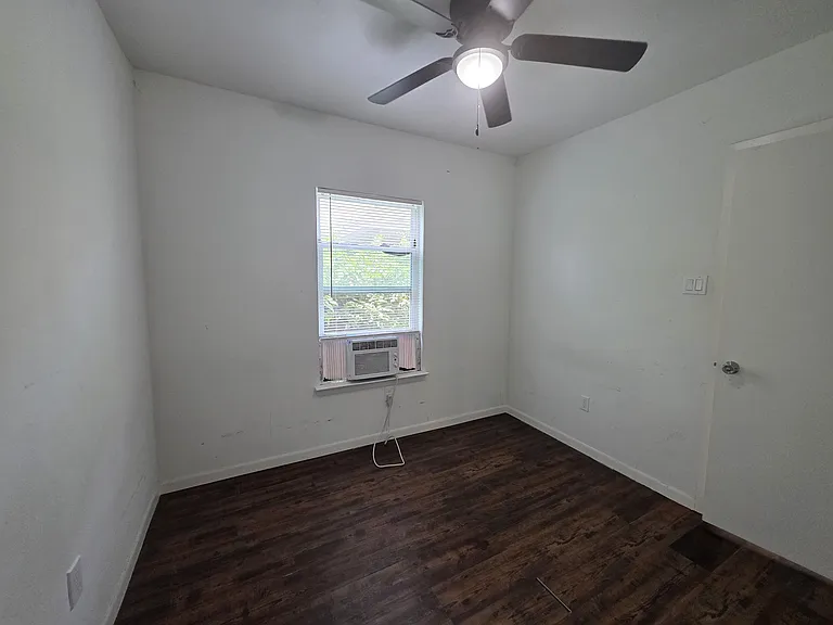 1413 Egypt St #D — Photo 11