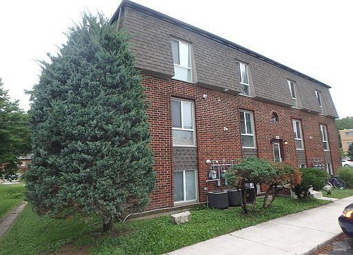 1st image of 1802 E Broadway APT 1E