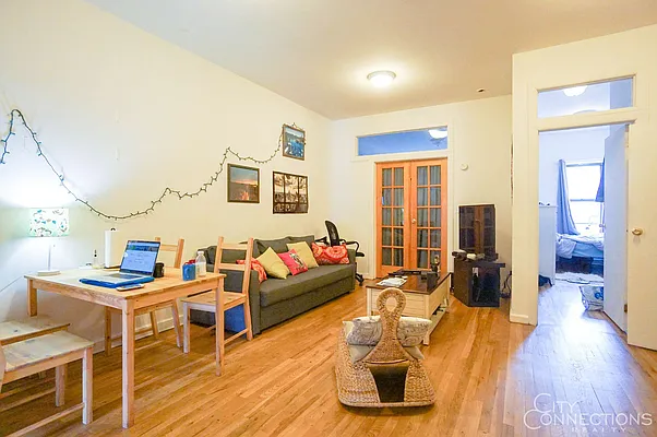 Rented by City Connections Realty | media 11