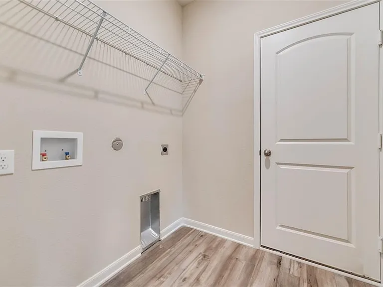 204 Lake Rdg — Photo 20
