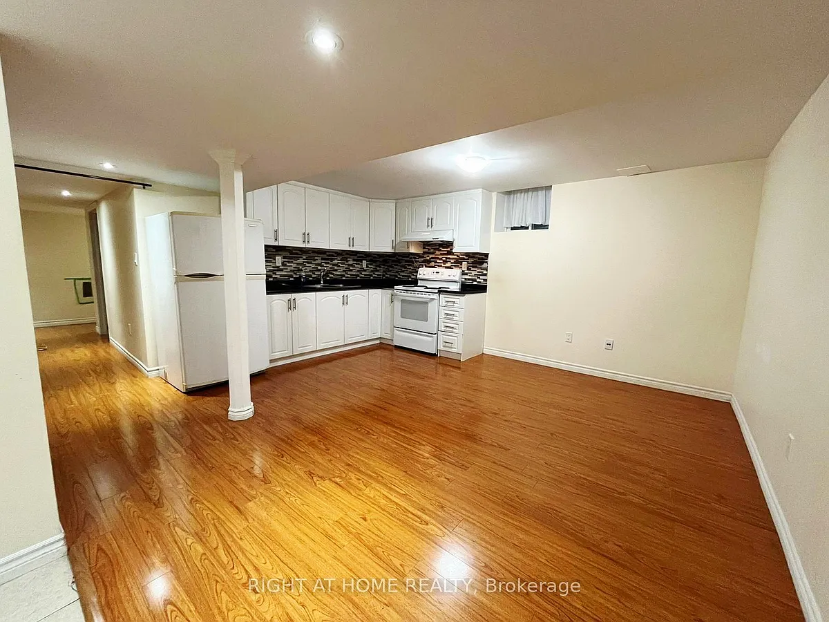 Building Photo - 3336 Raindance Cres #BASEMENT