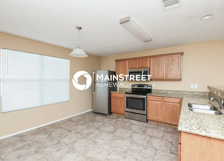 1701 Vineridge Ln — Photo 8