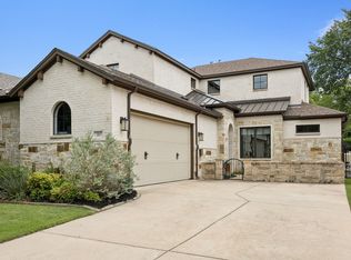 107 W Peach St, Grapevine, TX 76051