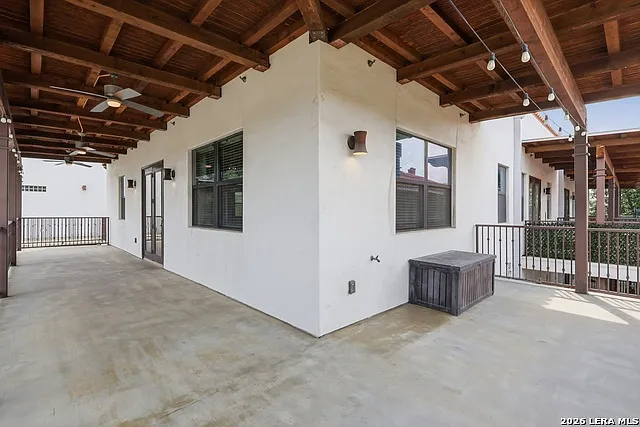 1542 N Alamo St #201 — Photo 26