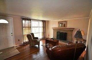 2nd image of 65 Lyndell Rd