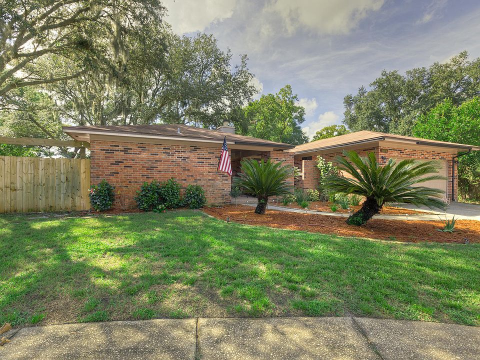 1st image of 11050 Whistlewood Ct