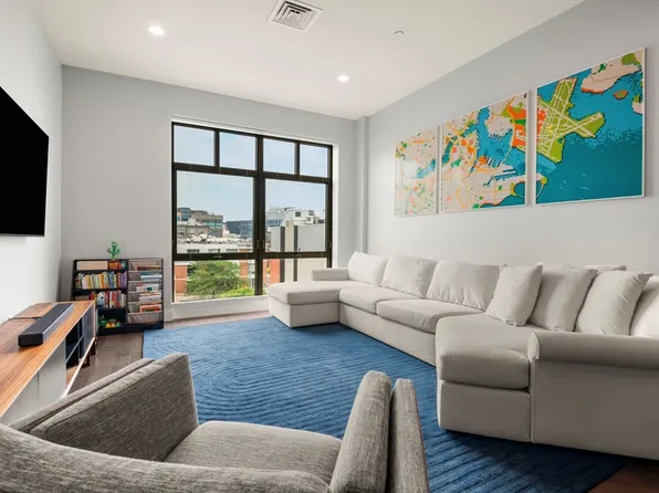 150 Dorchester Ave APT 611, South Boston, MA 02127