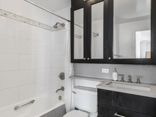 200 Rector Place image 10 of 26