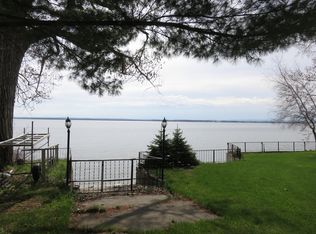 112 Rochleau Ln, Alburgh, VT 05440