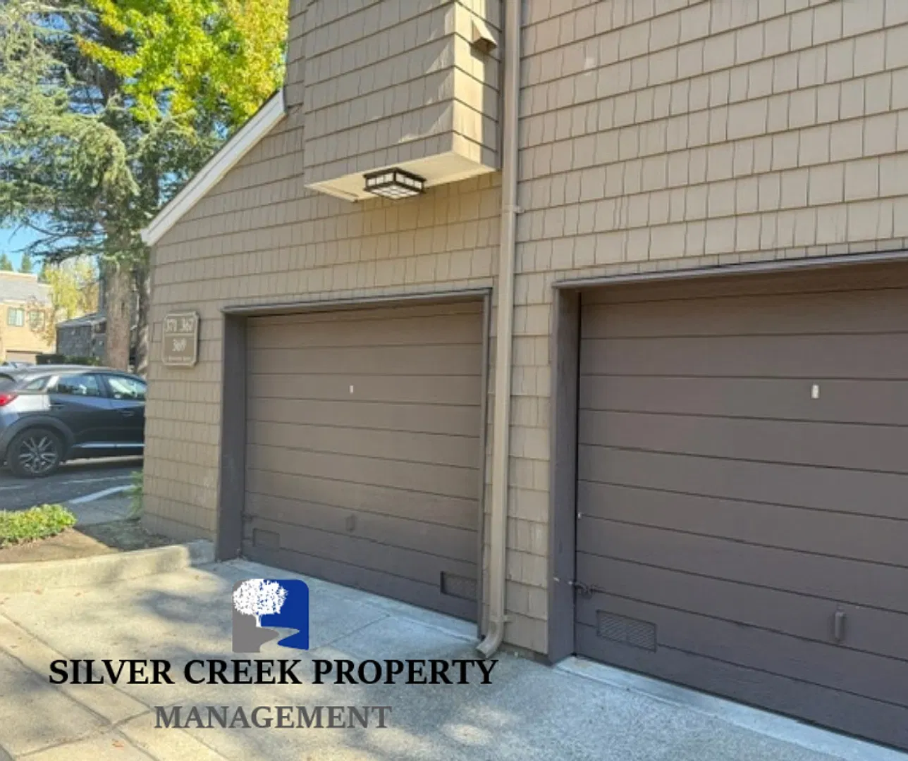Immaculate 2BR/2BA Top-Floor Condo in Gated Canyon View Community — Photo 3