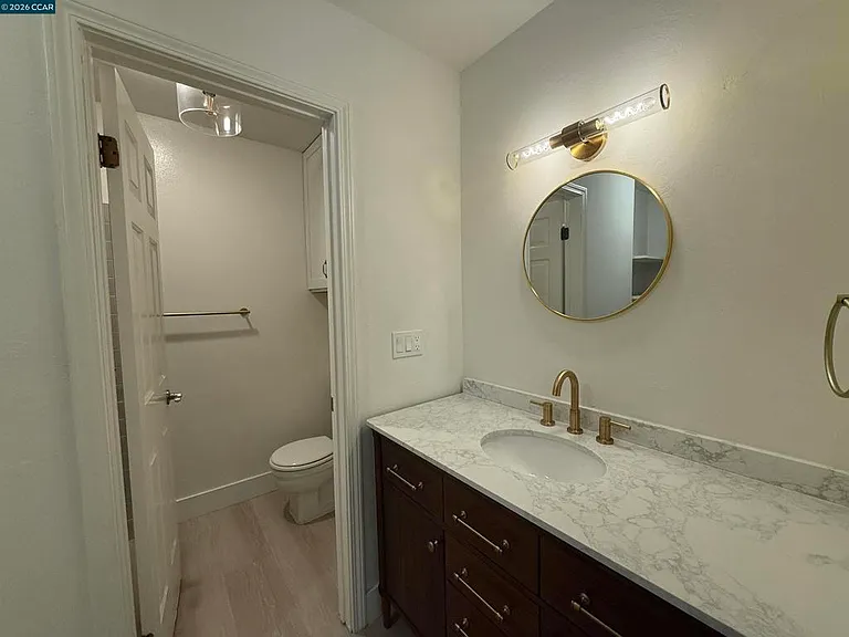 2564 Walnut Blvd — Photo 9