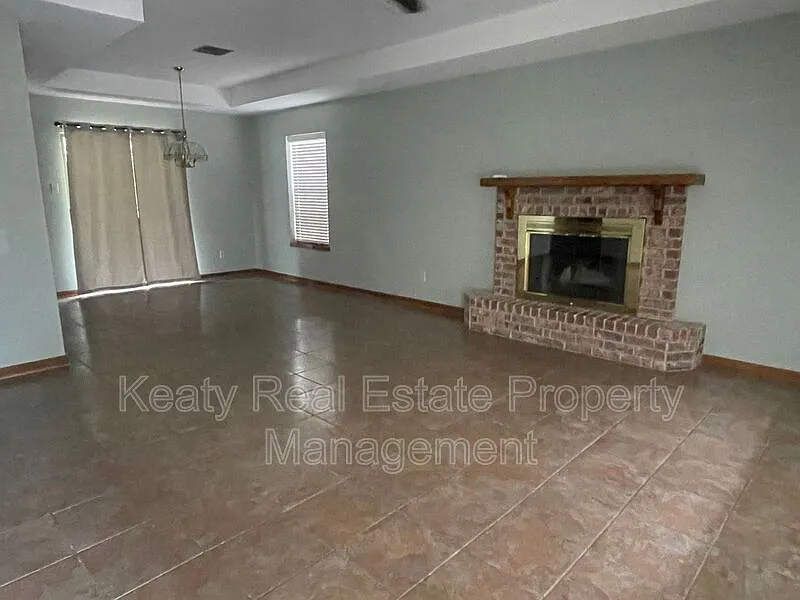 2 bed, 2.0 bath, 1200 sqft, $1,450 — Photo 2