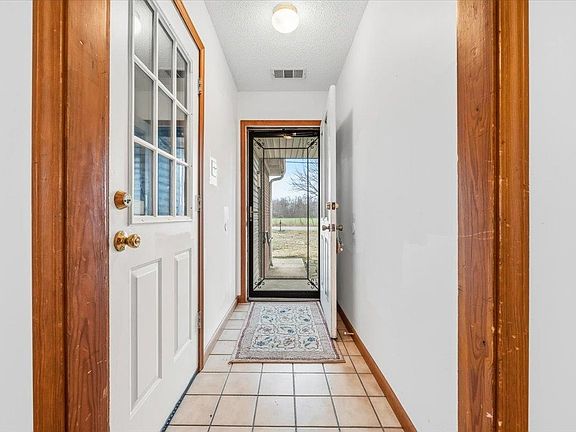 5th image of 1426 Simmons Rd