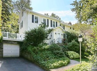 10 Maple Ave, Demarest, NJ 07627