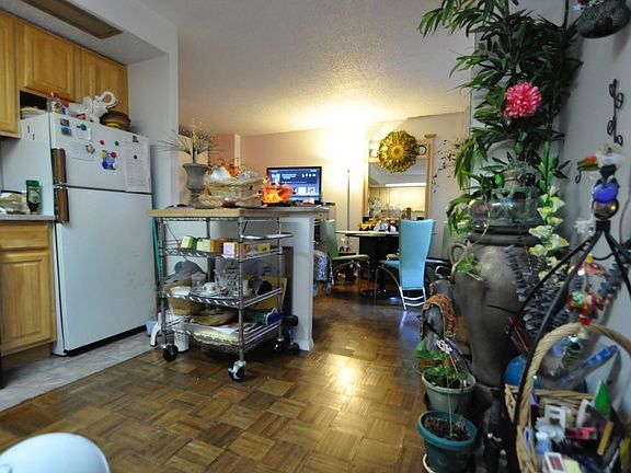 3rd image of 13835 Elder Ave APT 1DB