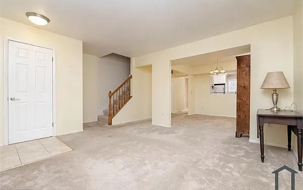 13 Gloucester Ct — Photo 5