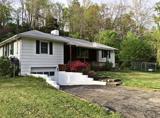 1800 Lakeland Dr, Charleston, WV 25320