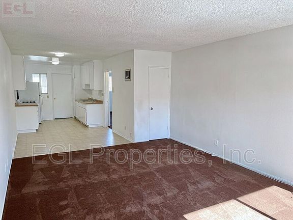 3rd image of 6155 Fulton Ave APT 212