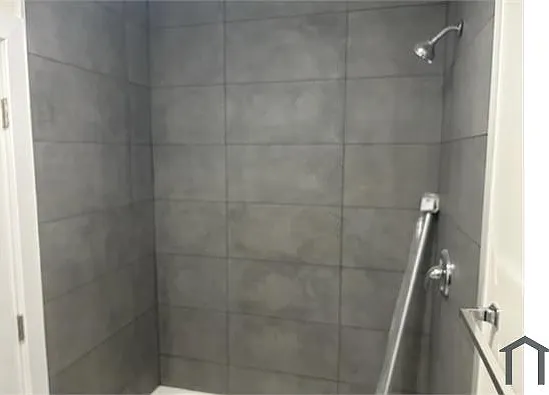 137 N Mayfield Ave #3 — Photo 15