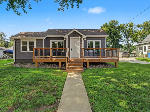 406 W Boston Ave, Indianola, IA 50125