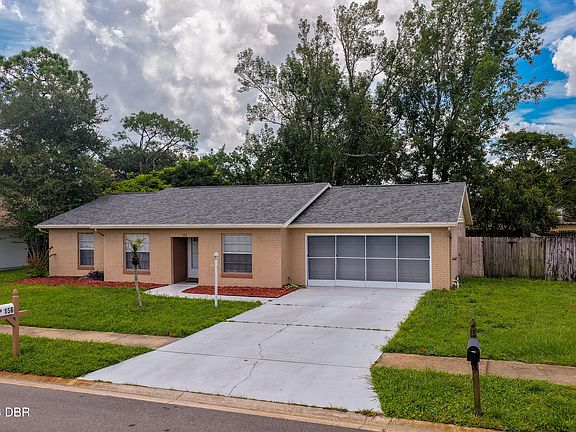 3rd image of 156 Springwood Dr