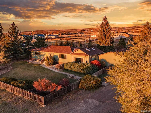 2211 Fairview Dr, Laramie, WY 82070