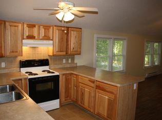 573 Avery Creek Rd, Arden, NC 28704