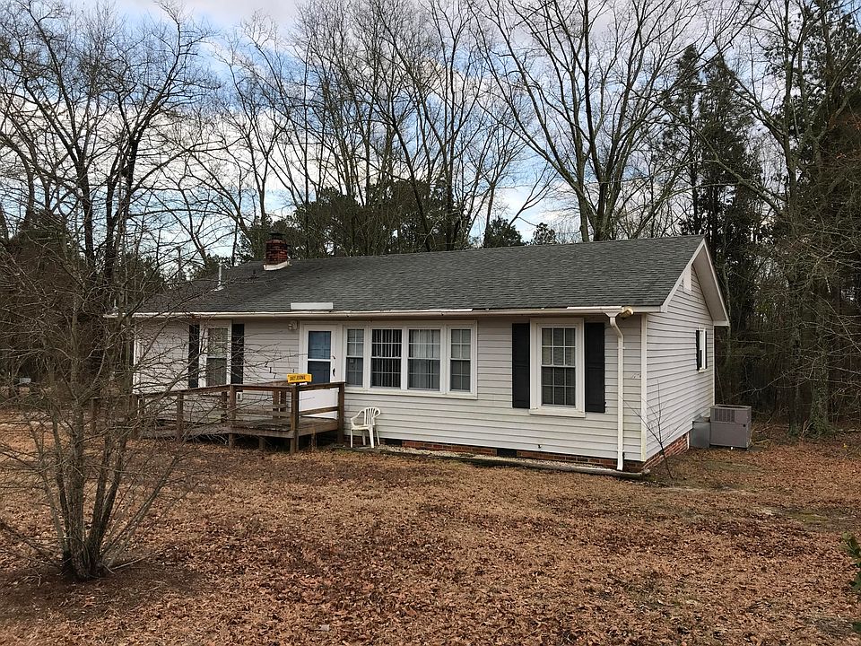 2nd image of 217 Loch Haven Rd