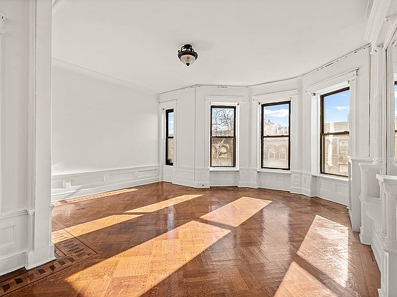 3rd image of 1291 Dean St APT 4W