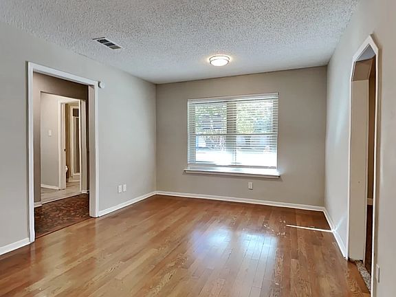 4th image of 3535 Aspen Ln