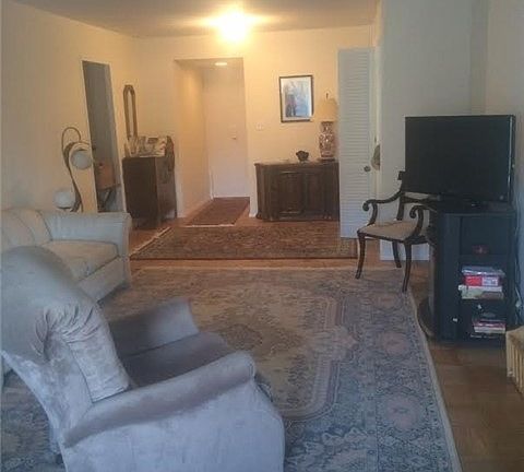 2nd image of 11011 Queens Blvd #5 E