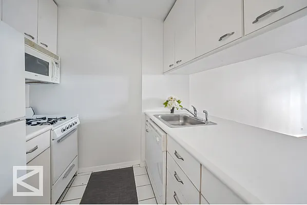 Rented by Douglas Elliman | media 12