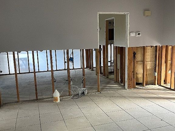 5th image of 1212 Wayne Ave