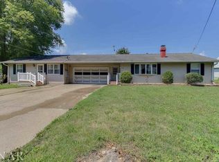 607 Elm St, Delavan, IL 61734